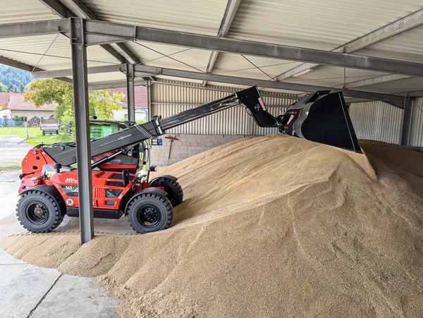 YH60 Weizenverladung Agrarprodukte Rottdorf YH60 Weizenverladung Agrarprodukte Rottdorf